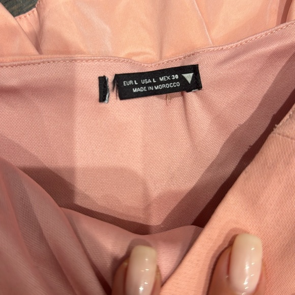 Pre-Owned Zara strapless pink ruffle top. Size L - Picture 3 of 6